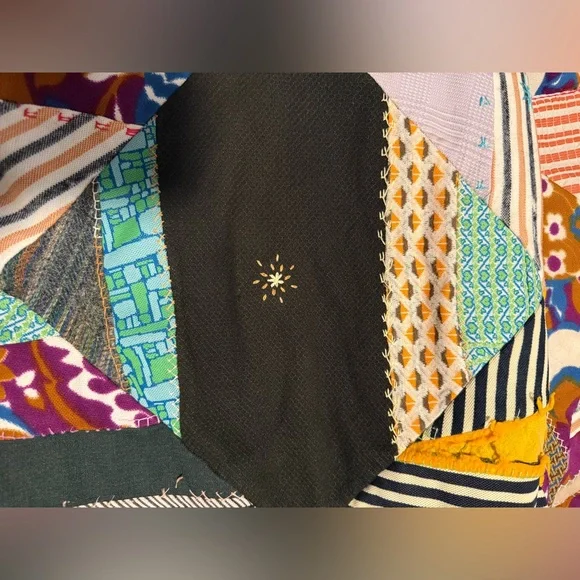 Vintage Cutter/Scrap Quilt Handmade Quilt - Picture 11 of 16